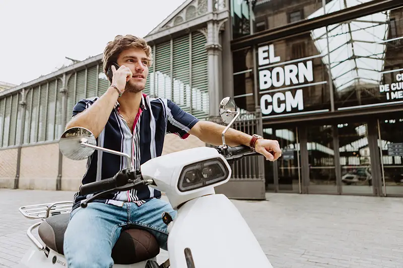 4-razones-por-las-que-querras-una-moto-electrica-Arena-en-vez-de-una-moto-de-combustion-